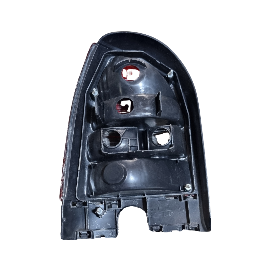 FAROL TRASERO DERECHO BASE NEGRA VOLKSWAGEN GOL G3 1999/2006 - Imagen 2